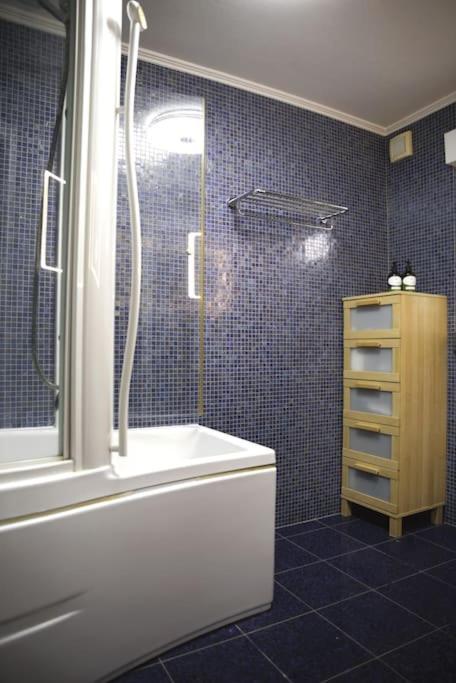 Cozy 3 Bedroom House With 11 Kw Electric Car Charger Hesperange Εξωτερικό φωτογραφία